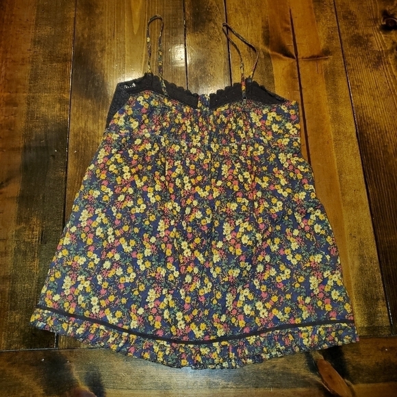 Fire Floral Tanktop Earthtones Medium - Picture 9 of 10